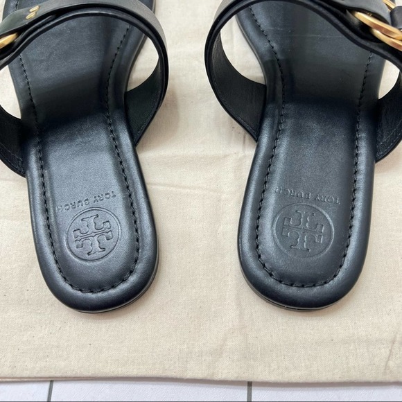 Tory Burch Marsden Flat Thong Sandal 7 black with gold buckle. - Picture 5 of 8